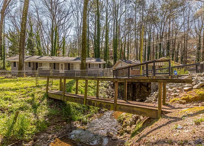 The Sweet Creek Luxurious Villas